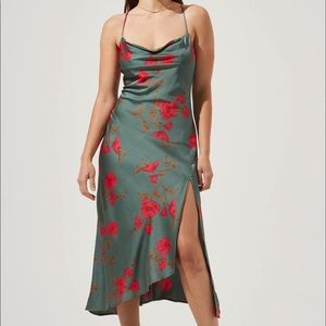 ASTR Gaia Floral Midi Dress